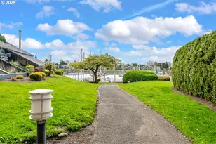 198 N Hayden Bay Dr, Portland, OR 97217 - Photo 22