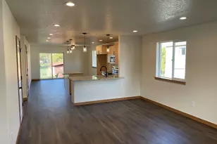 300 N Jellison St, Amity, OR 97101 - Photo 6