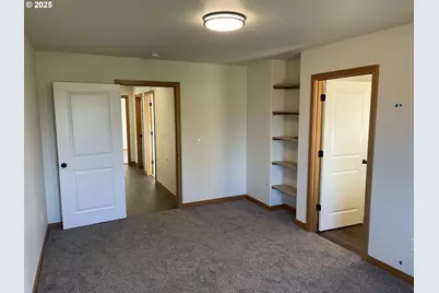 300 N Jellison St, Amity, OR 97101 - Photo 26