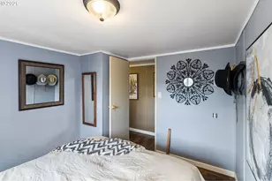 205 S 54th St, Springfield, OR 97478 - Photo 10