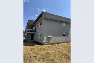 101 N 10th St, Creswell, OR 97426 - Photo 6