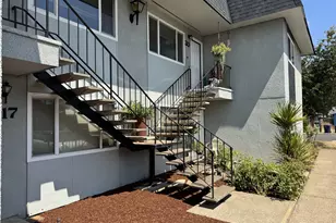 101 N 10th St, Creswell, OR 97426 - Photo 2