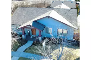 61260 Sunflower Ln, Bend, OR 97702 - Photo 2