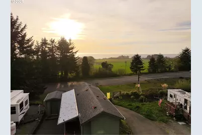 15061 Highway 101 #4, Brookings, OR 97415 - Photo 2