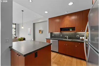 1025 NW Couch St #619, Portland, OR 97209 - Photo 6