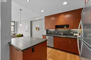 1025 NW Couch St, Portland, OR 97209 - Photo 6