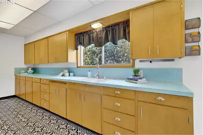 329 SE Linden Ct, Gresham, OR 97080 - Photo 16