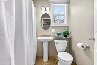 329 SE Linden Ct, Gresham, OR 97080 - Photo 28