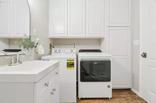 1316 N Locust St, Canby, OR 97013 - Photo 22