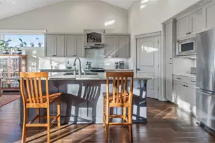 1141 NW 98th Ave, Portland, OR 97229 - Photo 16