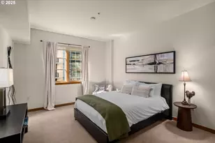 1130 NW 12th Ave, Portland, OR 97209 - Photo 16