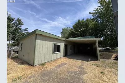316 SW 22nd St, Pendleton, OR 97801 - Photo 1