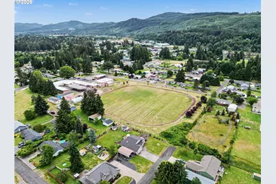 762 3rd St, Lyons, OR 97358 - Photo 40