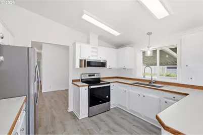 3355 N Delta Hwy #26, Eugene, OR 97408 - Photo 10