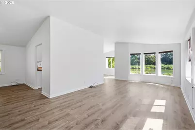 3355 N Delta Hwy #26, Eugene, OR 97408 - Photo 4