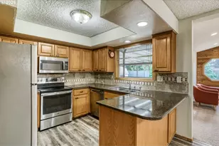 307 NE 110th St, Vancouver, WA 98685 - Photo 10