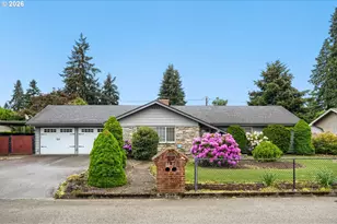307 NE 110th St, Vancouver, WA 98685 - Photo 2