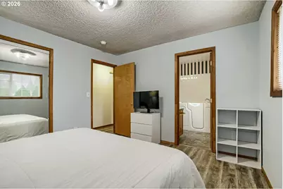 307 NE 110th St, Vancouver, WA 98685 - Photo 18