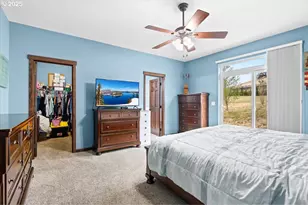 445 Hatfield Dr, Roseburg, OR 97470 - Photo 16