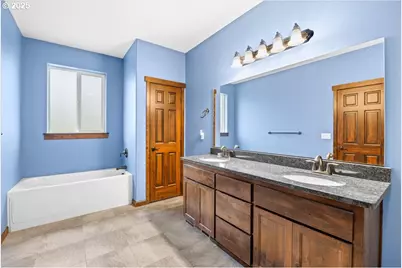 445 Hatfield Dr, Roseburg, OR 97470 - Photo 26