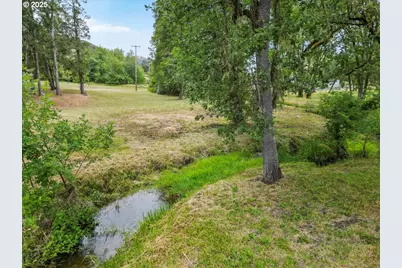 445 Hatfield Dr, Roseburg, OR 97470 - Photo 40