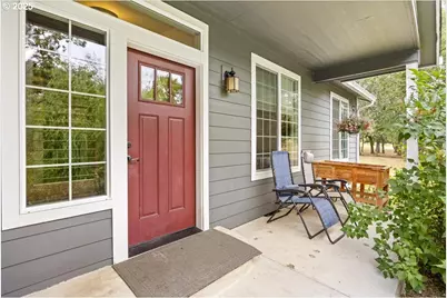 445 Hatfield Dr, Roseburg, OR 97470 - Photo 6