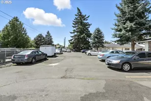 8503 SE Insley St, Portland, OR 97266 - Photo 18