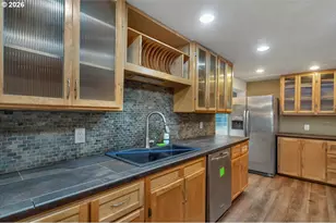 376 Olalla Rd, Toledo, OR 97391 - Photo 10