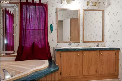 11304 Tiller Trail Hwy, Days Creek, OR 97429 - Photo 14