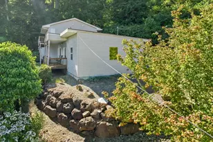 305 9th St, Garibaldi, OR 97118 - Photo 18