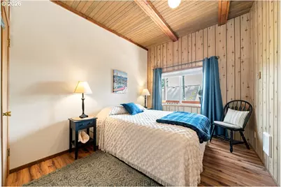 305 9th St, Garibaldi, OR 97118 - Photo 40