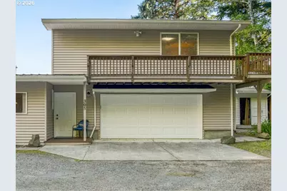 305 9th St, Garibaldi, OR 97118 - Photo 4