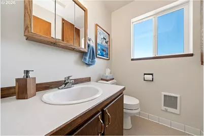 305 9th St, Garibaldi, OR 97118 - Photo 30