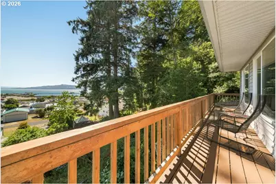 305 9th St, Garibaldi, OR 97118 - Photo 20