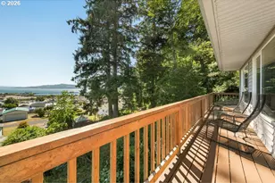 305 9th St, Garibaldi, OR 97118 - Photo 20