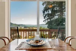 305 9th St, Garibaldi, OR 97118 - Photo 24