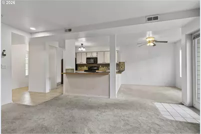 4701 NE 77th Ave #10, Vancouver, WA 98662 - Photo 8