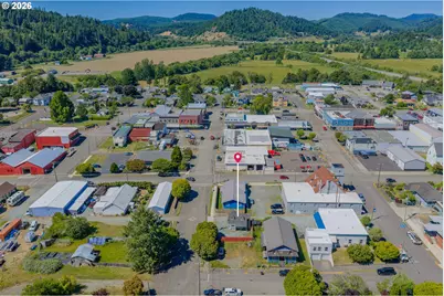 451 4th St, Myrtle Point, OR 97458 - Photo 30