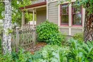 404 SW 6th St, Corvallis, OR 97333 - Photo 10