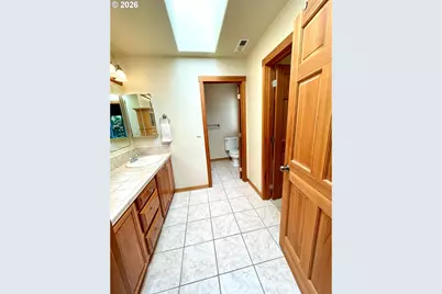 14275 Uplands Dr, Lake Oswego, OR 97034 - Photo 26