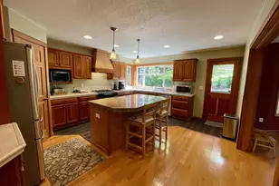 14275 Uplands Dr, Lake Oswego, OR 97034 - Photo 10