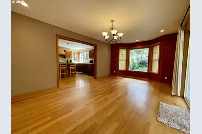 14275 Uplands Dr, Lake Oswego, OR 97034 - Photo 12