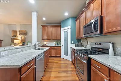 11347 NW Kimble Ct, Portland, OR 97229 - Photo 10