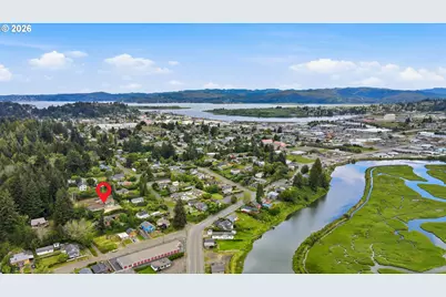 1270 S 12th St, Coos Bay, OR 97420 - Photo 2