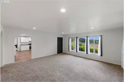 1270 S 12th St, Coos Bay, OR 97420 - Photo 6