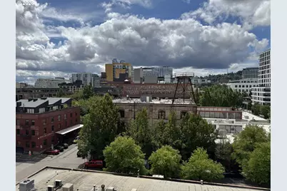 1314 NW Irving St #605, Portland, OR 97209 - Photo 16