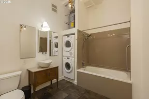1314 NW Irving St, Portland, OR 97209 - Photo 22