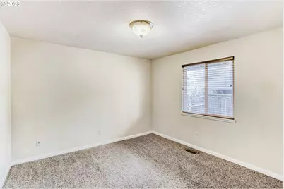 8545 SW Rebecca Ln, Beaverton, OR 97008 - Photo 20