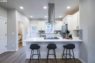 4537 SE 97th Ave, Portland, OR 97266 - Photo 8