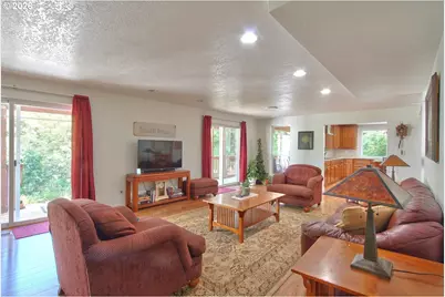 16832 S Stone Hill Dr, Molalla, OR 97038 - Photo 10